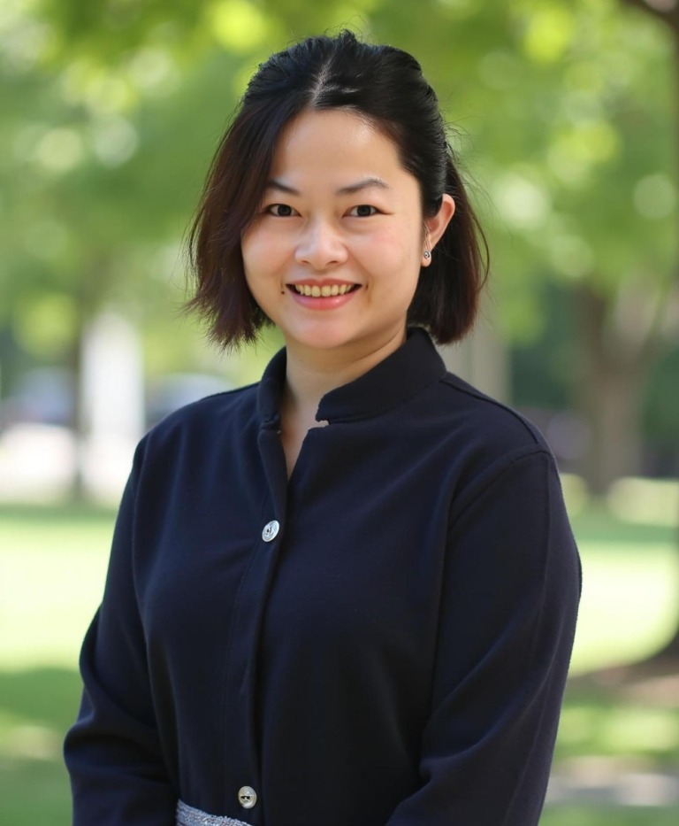 Astra Feng Director off-plan specialist community expert shine life real estate