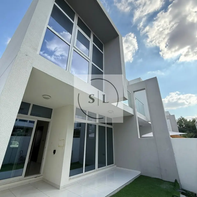 Vardon, DAMAC Hills 2 (Akoya by DAMAC), Dubai UAE Shine Life Real Estate Shine Life Real Estate Broker